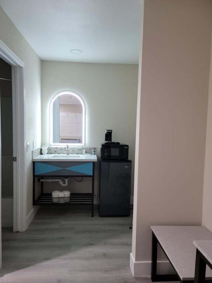 Quality Inn Victorville - Hesperia I-15 Екстериор снимка